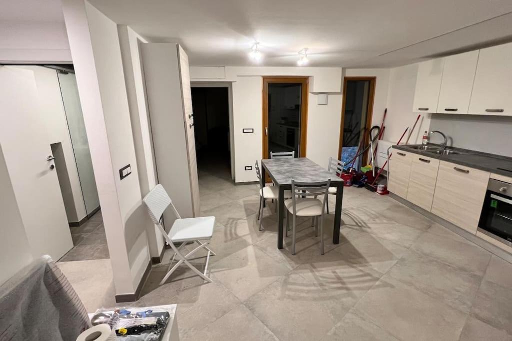 Appartamento Tre Archi Con Corte Privata Venesia Bagian luar foto