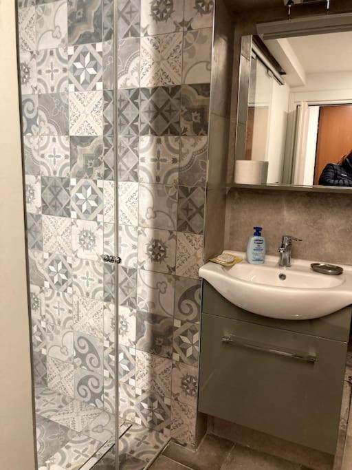 Appartamento Tre Archi Con Corte Privata Venesia Bagian luar foto